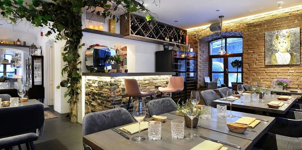 ANNO, Home restaurant & Wine Corner
