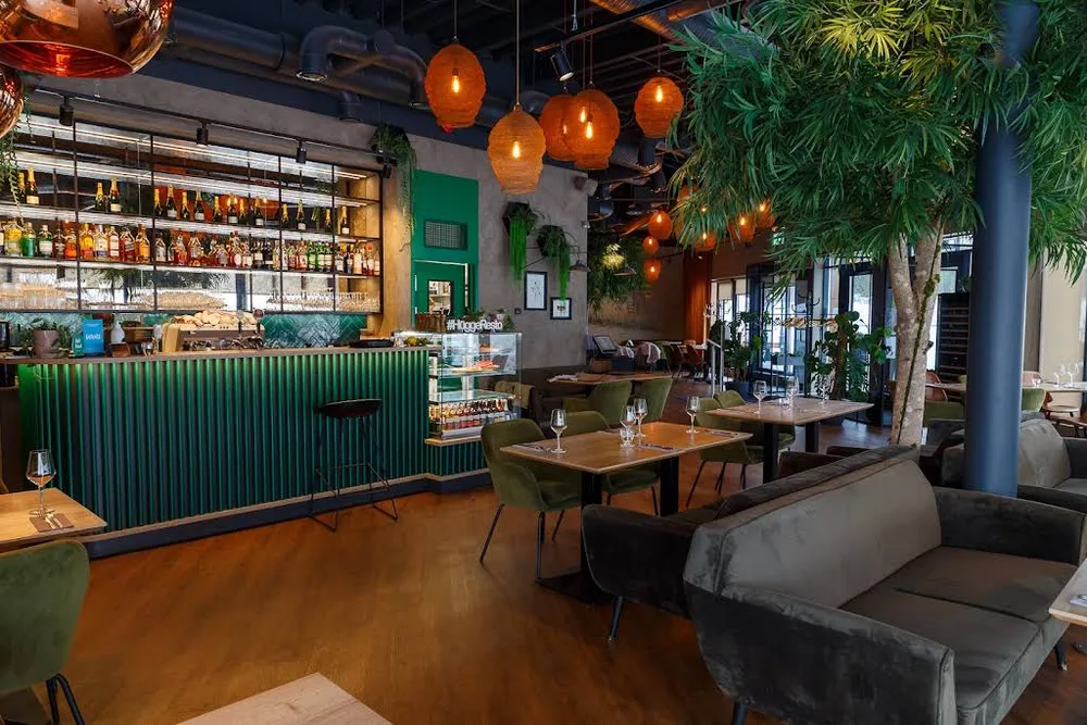 HÜGGE Resto