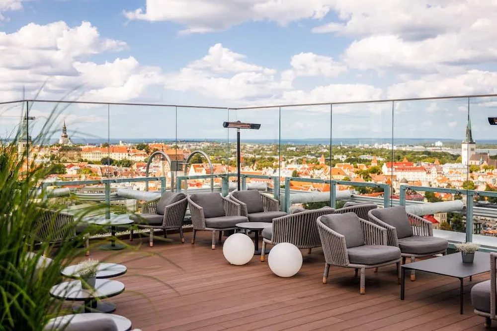 ISSEI Tallinn - Rooftop Restaurant & Sky Bar