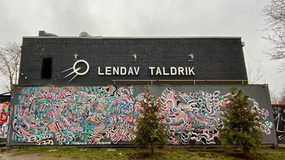 Lendav Taldrik